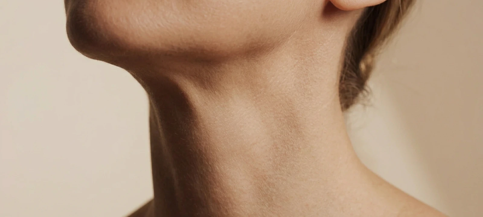 Lip lift atmosphere image