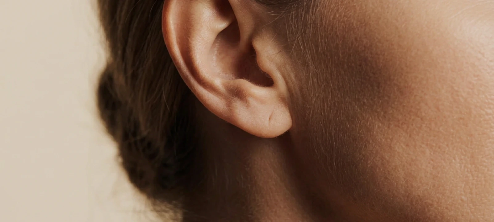 Earlobe correction atmosphere image