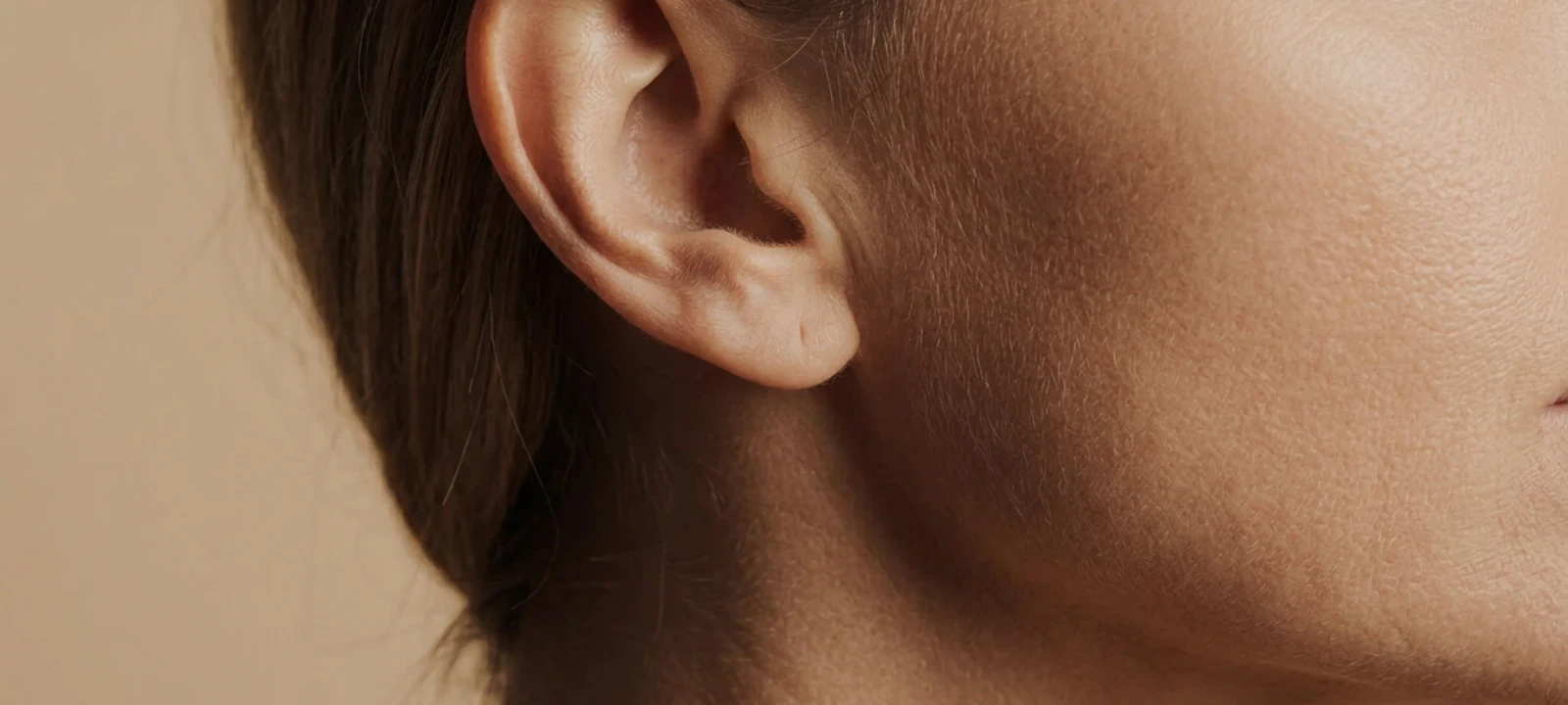 Earlobe correction atmosphere image